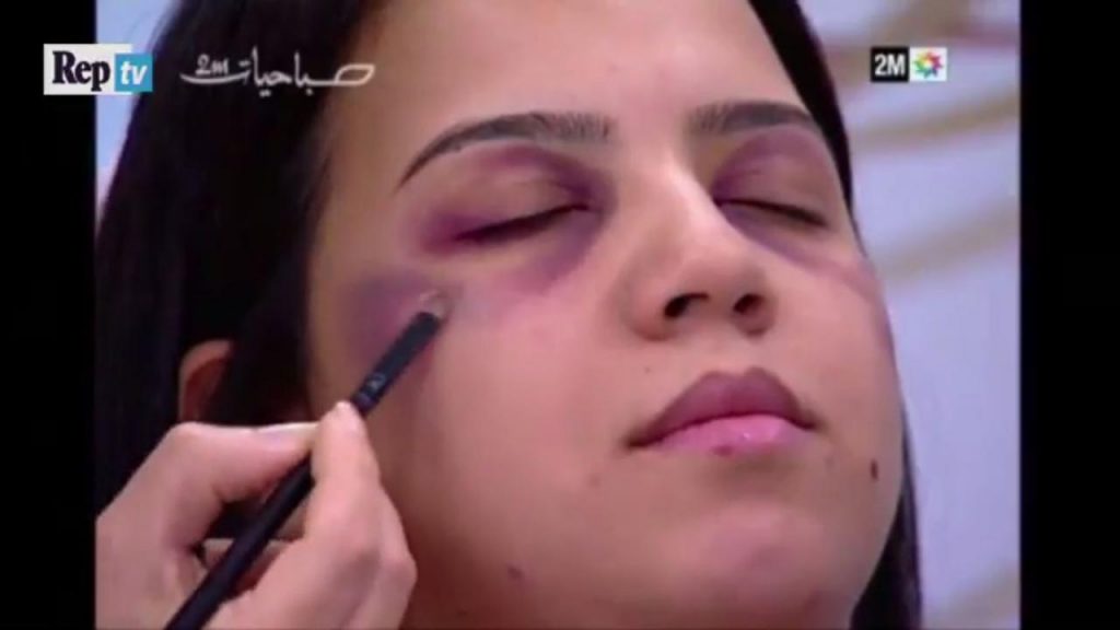 La televisión de Marruecos da consejos para maquillarse a las victimas de violencia