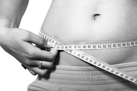 Imprescindible en tu lucha contra el sobrepeso: La báscula