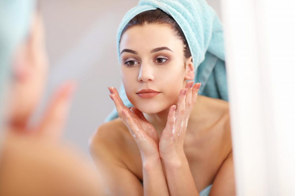 Los principales beneficios que ofrece una limpieza facial